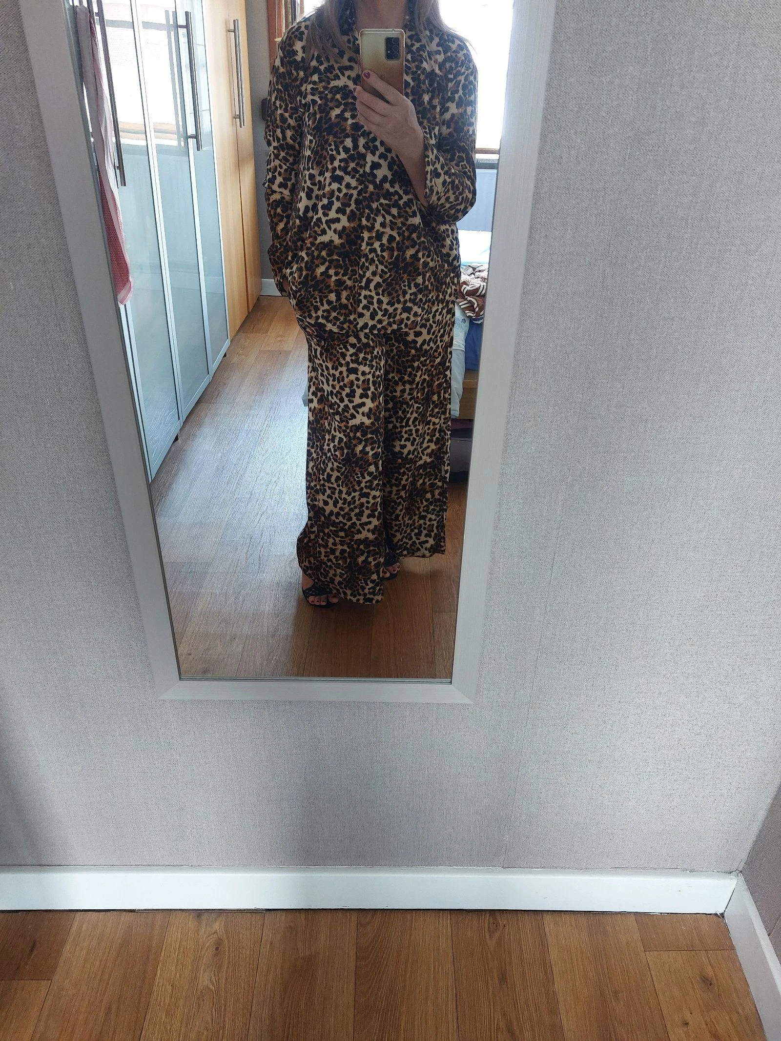 Ensemble pantalon et chemise léopard  – photo 7